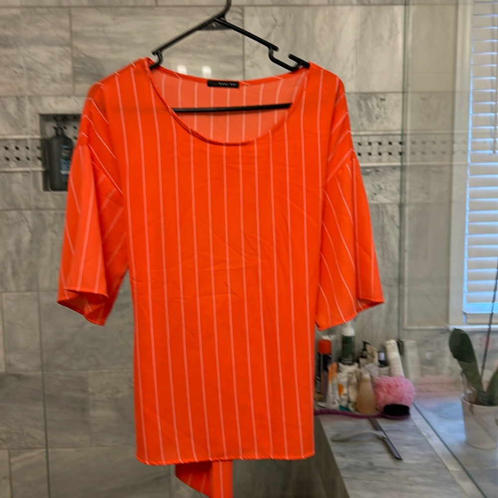 Beautiful orange with white stripe top